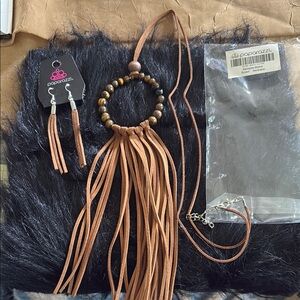 Paparazzi Tan Fringe Necklace and Earring Set